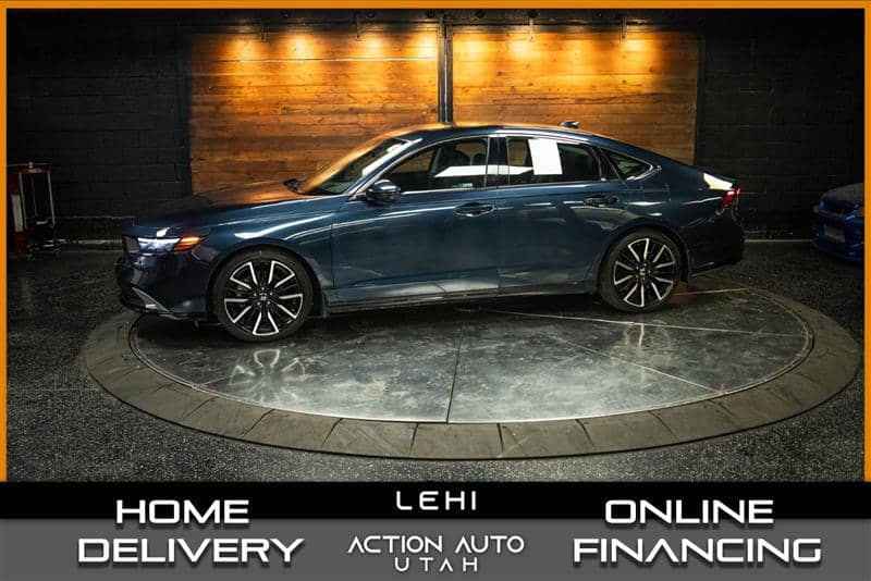 2025 Honda Accord Touring, photo 1 of 11