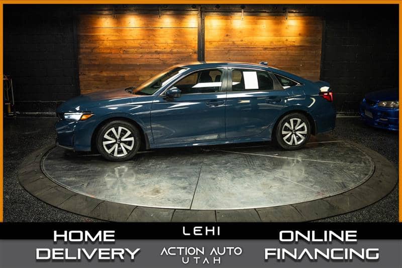 2025 Honda Civic LX, photo 1 of 11