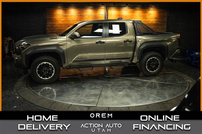 2024 Toyota Tacoma TRD Off Road Hybrid, photo 1 of 11