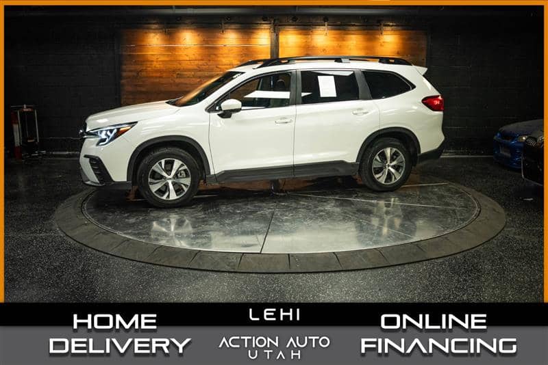 2025 Subaru Ascent Premium, photo 1 of 11