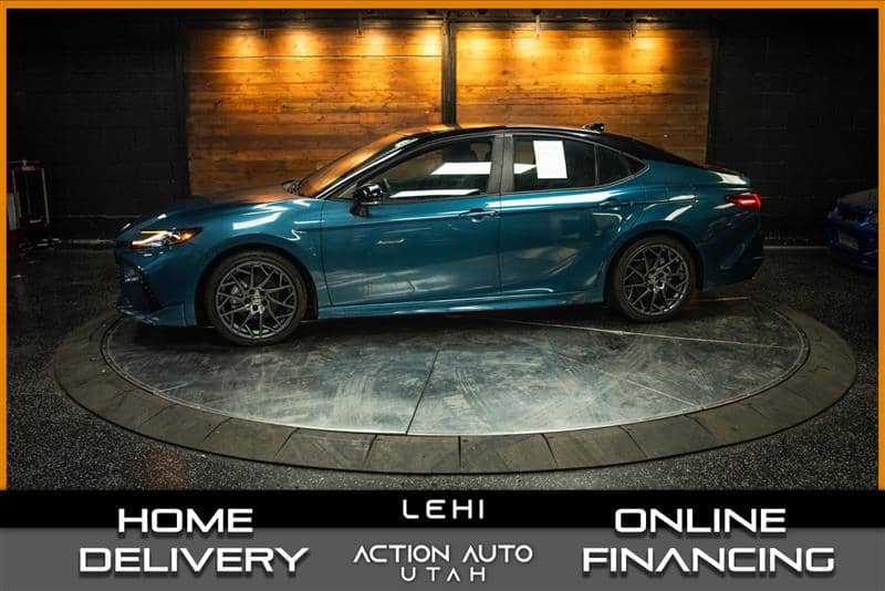 2025 Toyota Camry, photo 1 of 11
