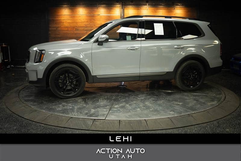 2023 Kia Telluride EX X-Line, photo 1 of 11