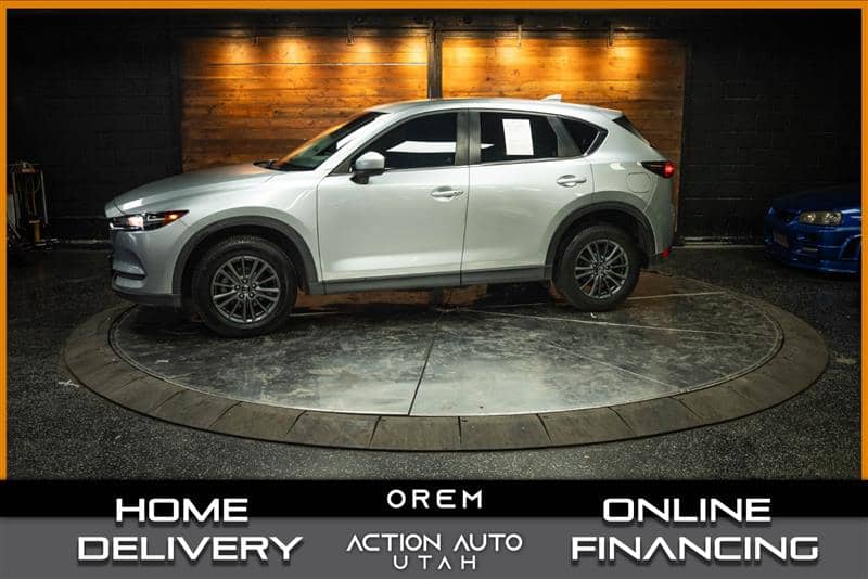2021 Mazda CX-5 Touring, photo 1 of 11