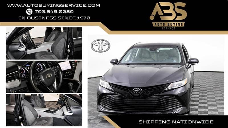 2018 Toyota Camry LE, photo 1 of 11