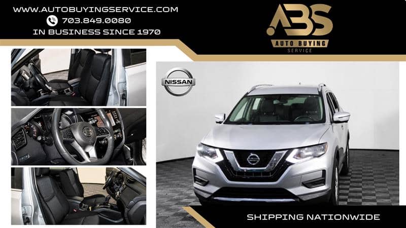 2017 Nissan Rogue SV, photo 1 of 11