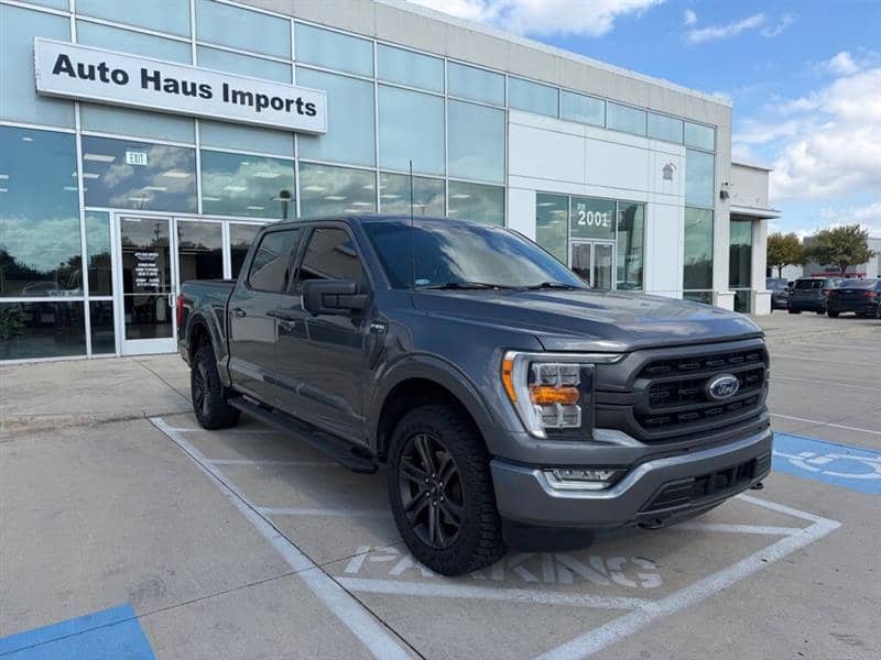 2022 Ford F-150 XL, photo 1 of 11
