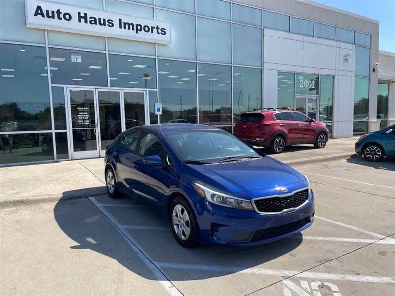 2018 Kia Forte LX 4dr Sedan 6A, photo 1 of 11