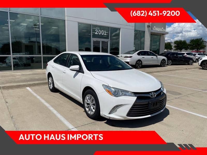 2016 Toyota Camry LE 4dr Sedan, photo 1 of 11