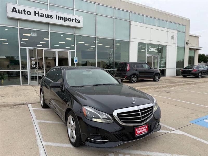 2014 Mercedes-Benz E-Class E 350 Luxury 4MATIC AWD 4dr Sedan, photo 1 of 11