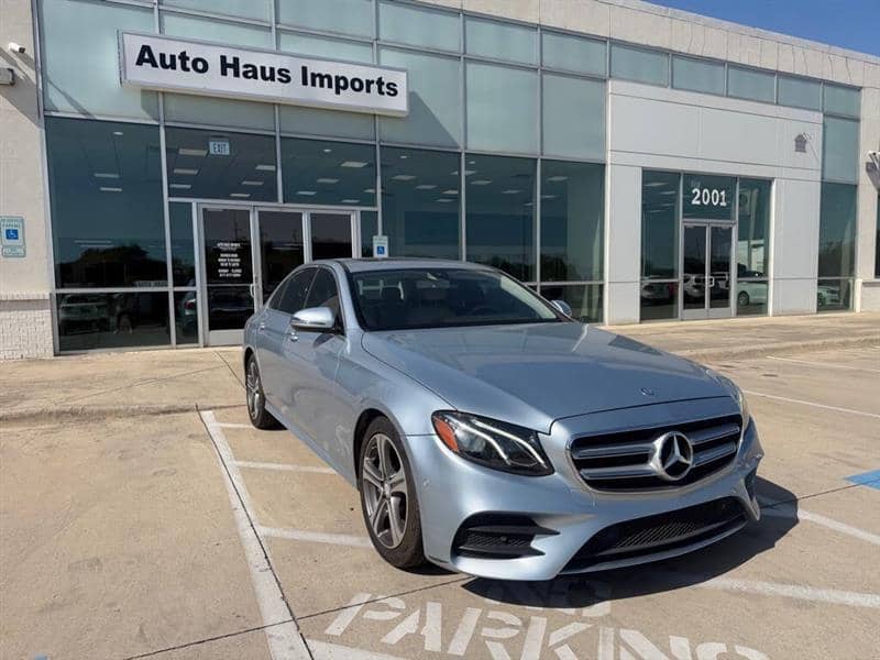 2017 Mercedes-Benz E-Class E 300 4dr Sedan, photo 1 of 11