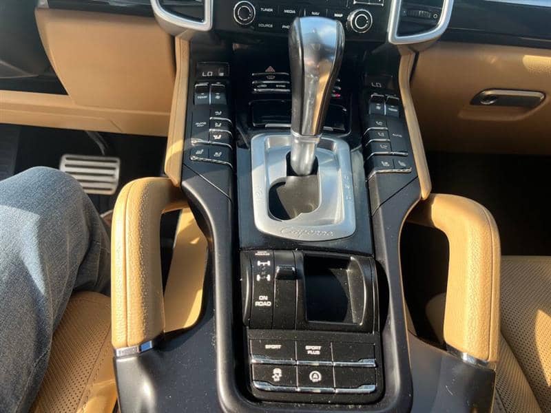 2017 Porsche Cayenne S AWD 4dr SUV, photo 1 of 11