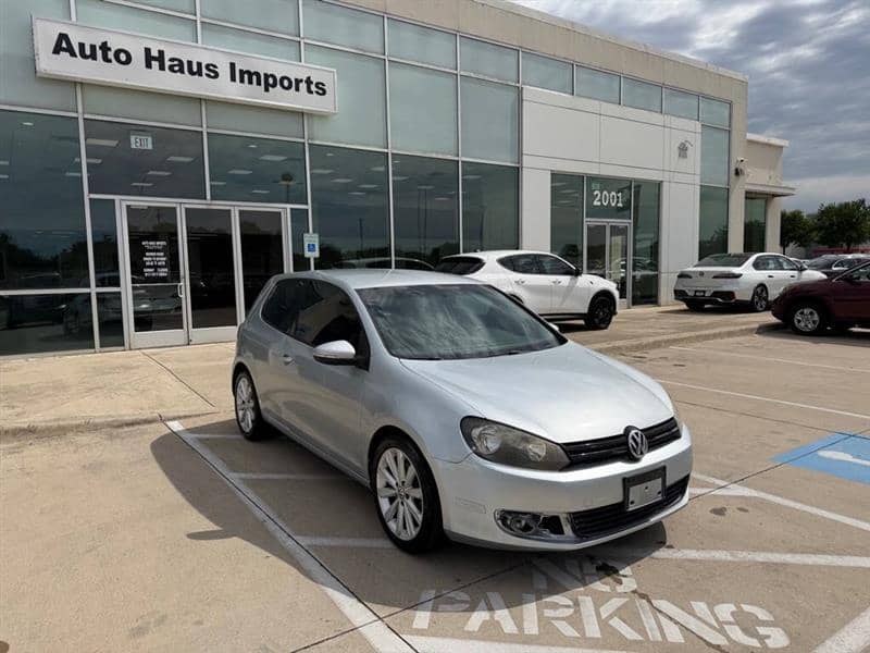 2013 Volkswagen Golf TDI, photo 1 of 11