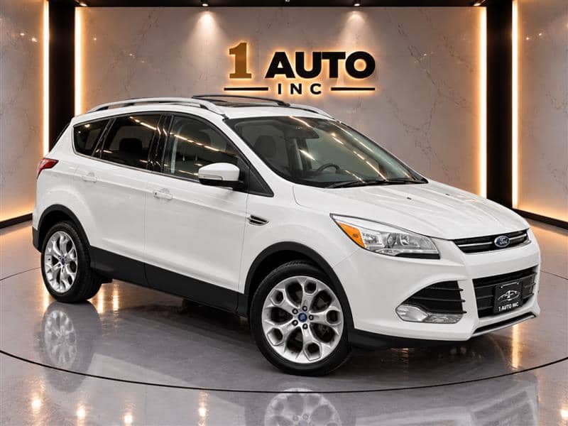 2013 Ford Escape Titanium, photo 1 of 11