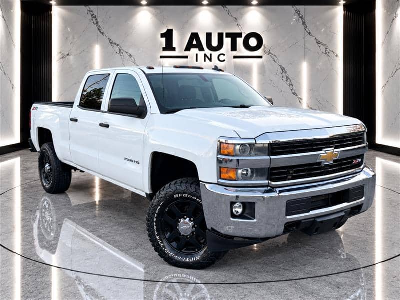 2015 Chevrolet Silverado 2500HD LT, photo 1 of 11