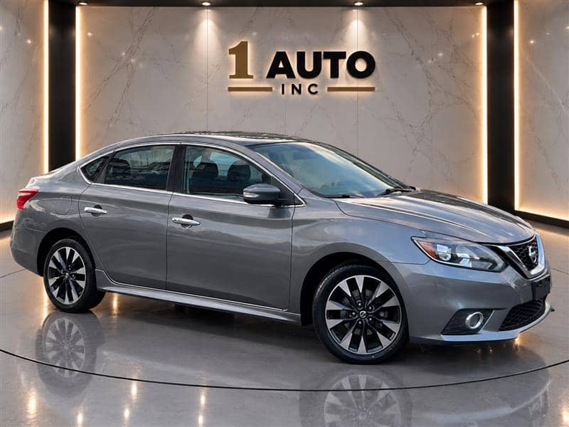 2019 Nissan Sentra SR, photo 1 of 11