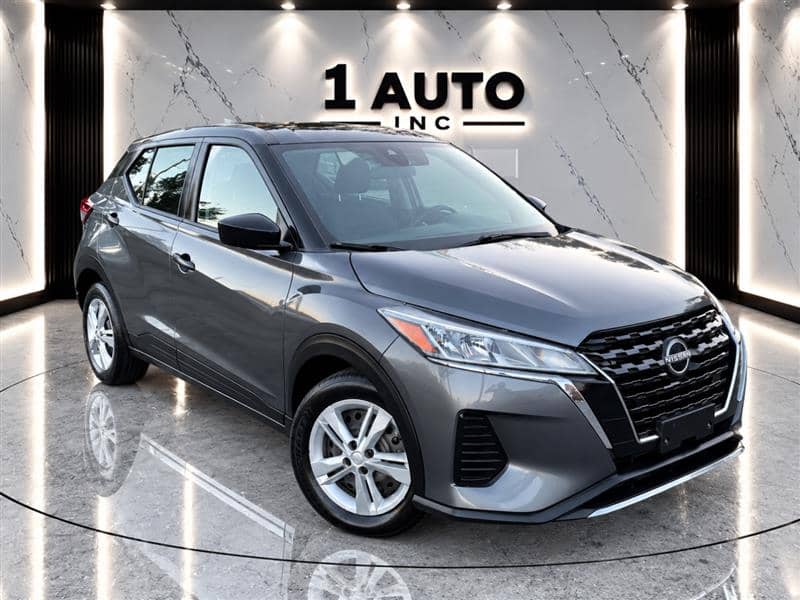 2024 Nissan Kicks S, photo 1 of 11