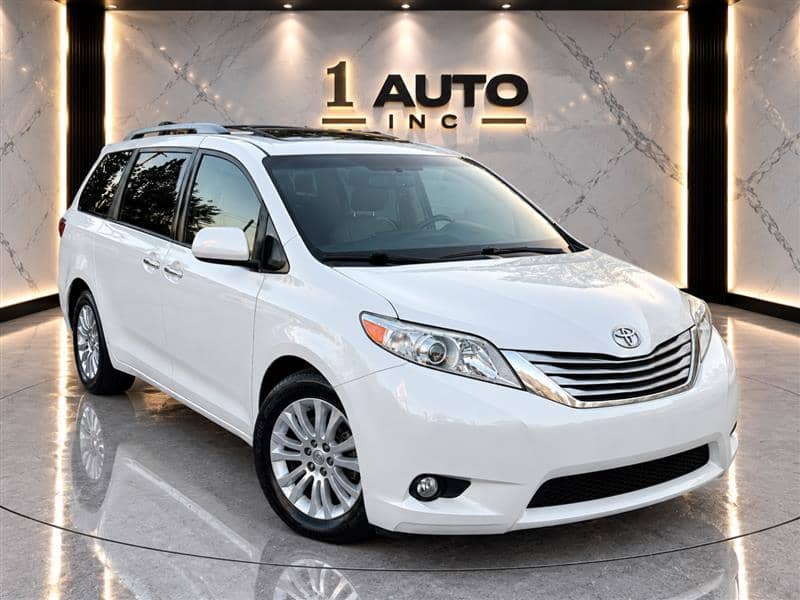 2015 Toyota Sienna XLE/XLE AAS/LTD/XLE Premium/LTD Premium, photo 1 of 11