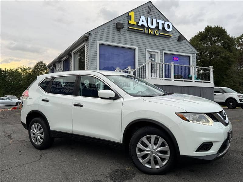 2016 Nissan Rogue S, photo 1 of 11