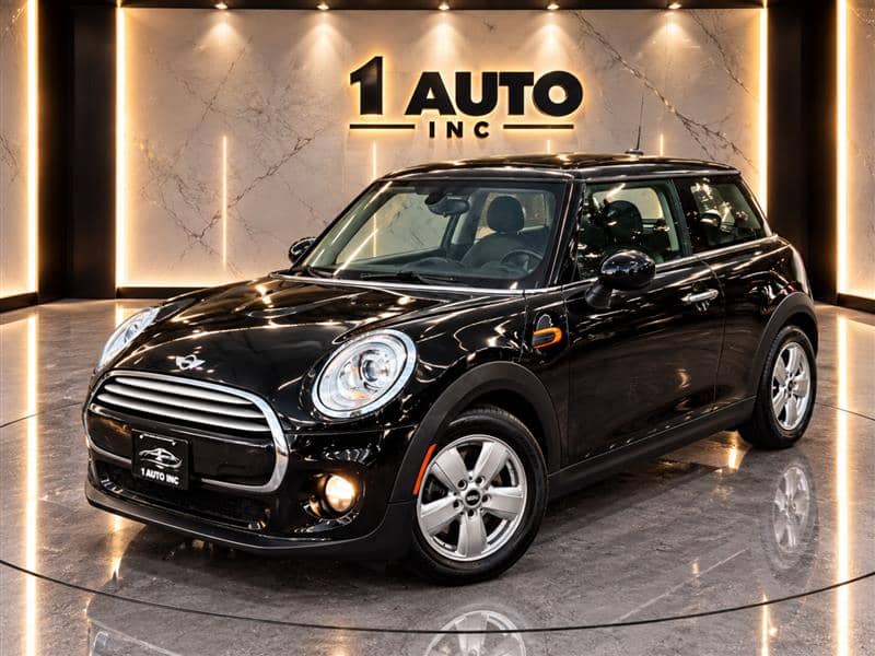 2015 MINI Hardtop, photo 1 of 11