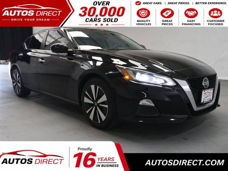 2022 Nissan Altima 2.5 SV, photo 1 of 11