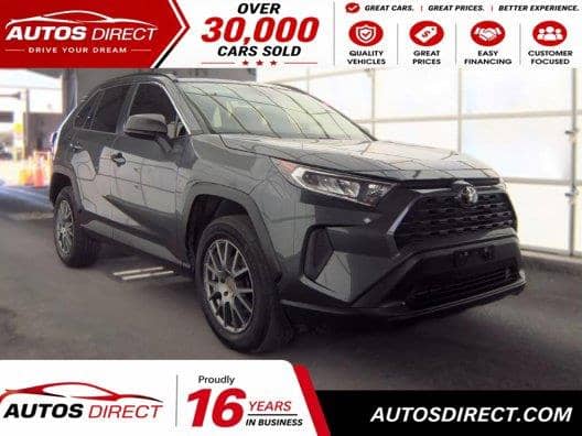 2021 Toyota RAV4 LE, photo 1 of 6