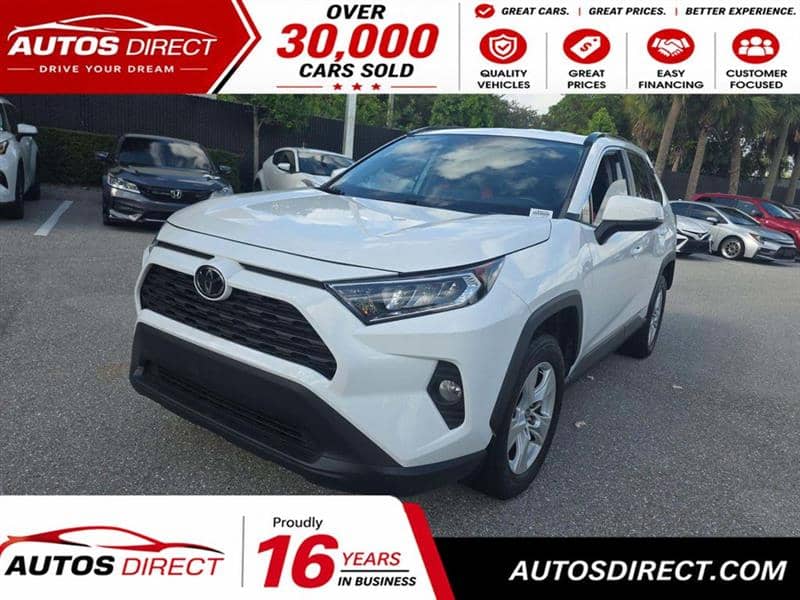 2021 Toyota RAV4 XLE, photo 1 of 2