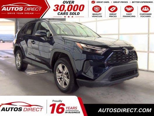 2023 Toyota RAV4 XLE, photo 1 of 7