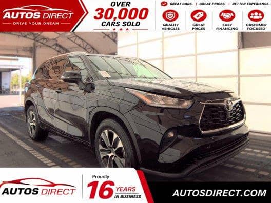2022 Toyota Highlander XLE, photo 1 of 7