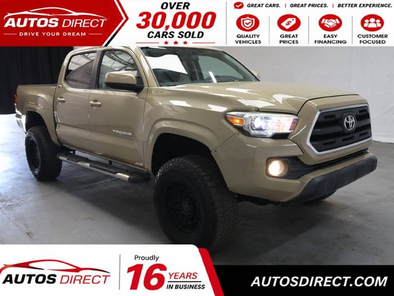 2016 Toyota Tacoma SR5, photo 1 of 11
