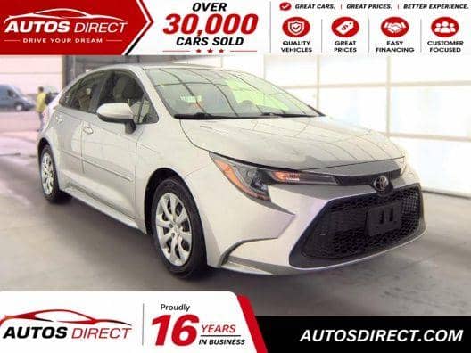 2020 Toyota Corolla LE, photo 1 of 8