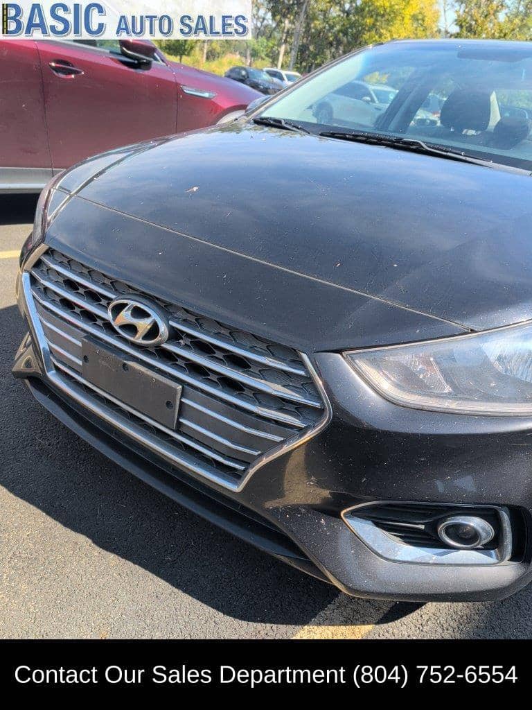 2019 Hyundai Accent SEL, photo 1 of 11