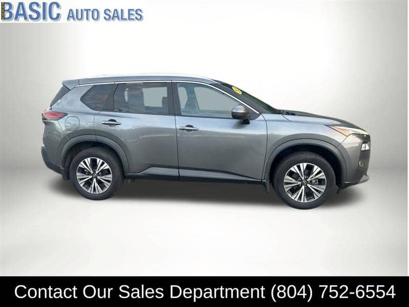 2023 Nissan Rogue SV, photo 1 of 11