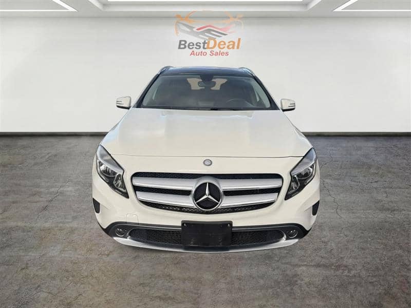 2015 Mercedes-Benz GLA 250, photo 1 of 11