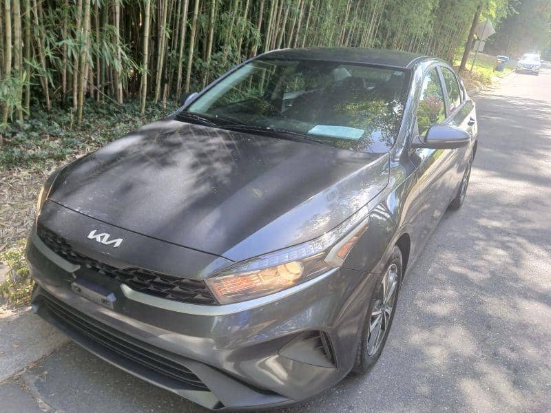 2023 Kia Forte LXS Sedan 4D, photo 1 of 11
