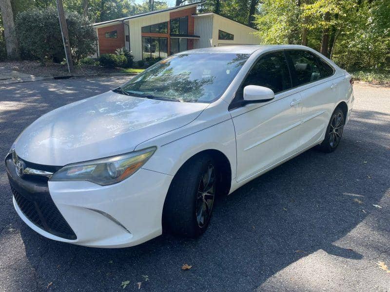 2015 Toyota Camry XSE Sedan 4D, photo 1 of 11