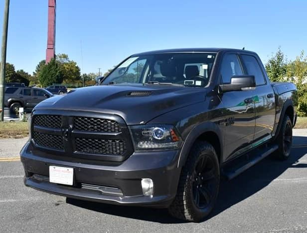 2017 RAM 1500 Night, photo 1 of 11