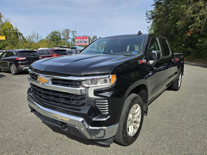 2024 Chevrolet Silverado 1500 LT, photo 1 of 11