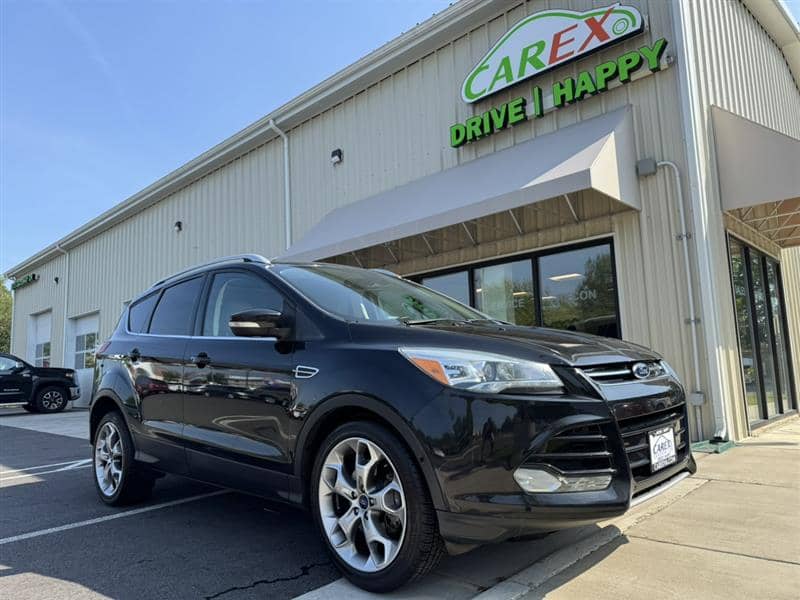 2015 Ford Escape Titanium, photo 1 of 11