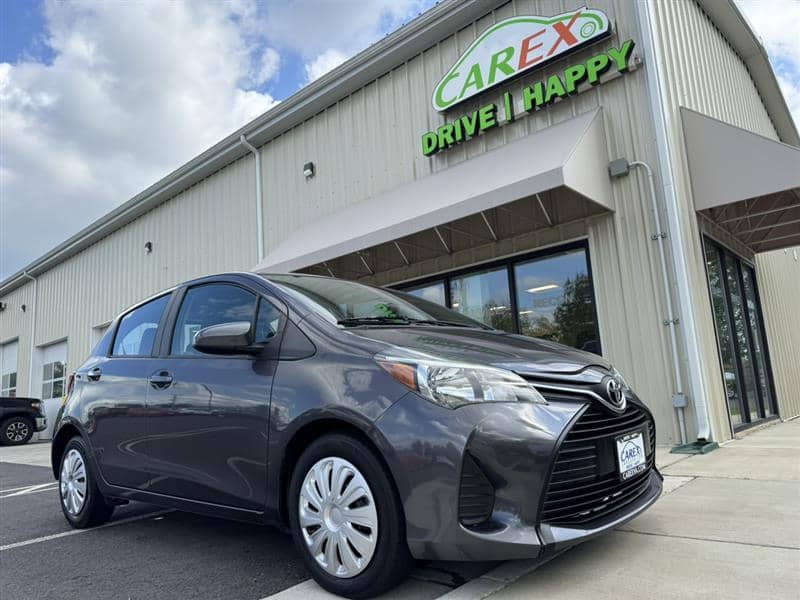 2017 Toyota Yaris L/SE/LE, photo 1 of 11