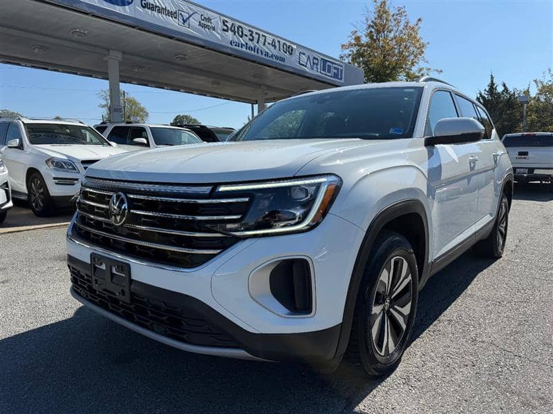2024 Volkswagen Atlas 2.0T SE, photo 1 of 11