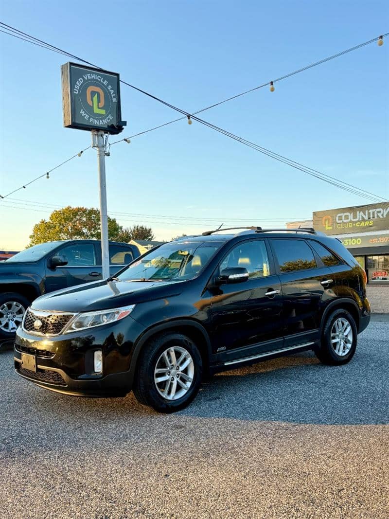 2014 Kia Sorento LX, photo 1 of 11