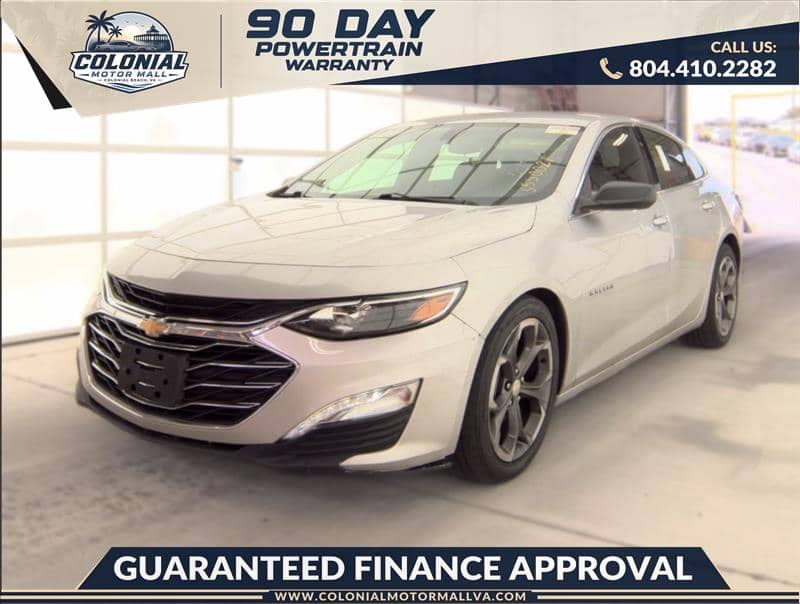 2022 Chevrolet Malibu LT, photo 1 of 8