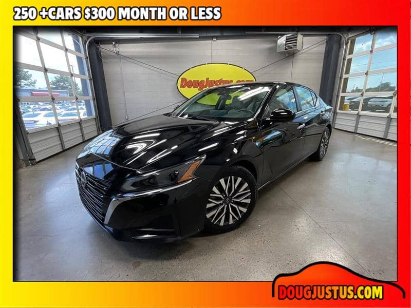 2023 Nissan Altima 2.5 SV, photo 1 of 11