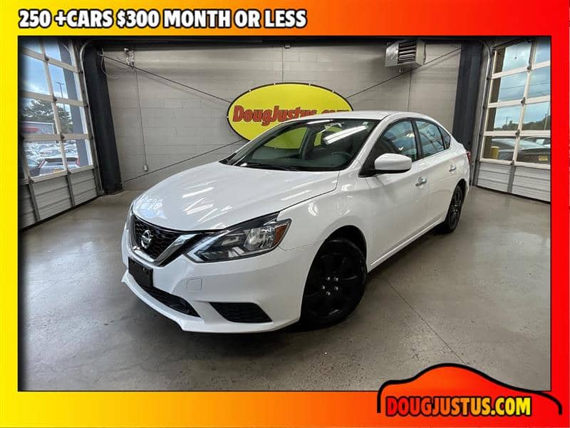 2018 Nissan Sentra S, photo 1 of 9