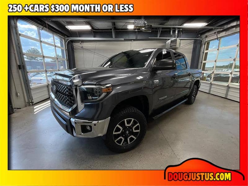2019 Toyota Tundra SR5, photo 1 of 11