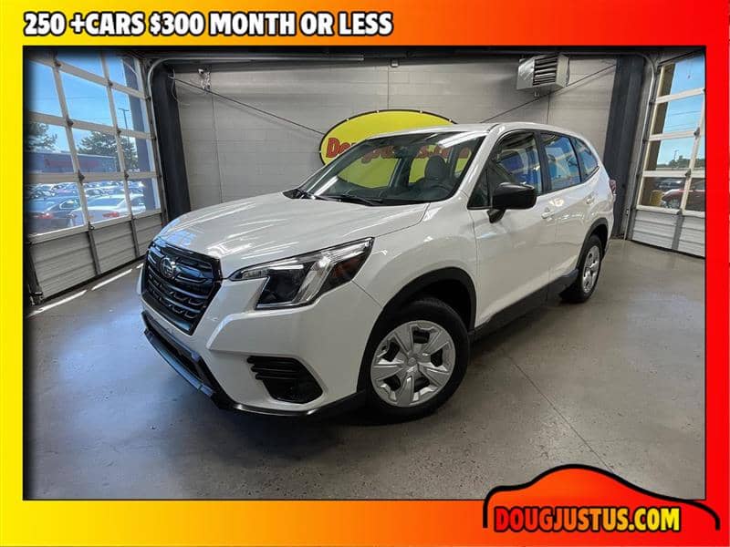 2023 Subaru Forester, photo 1 of 11