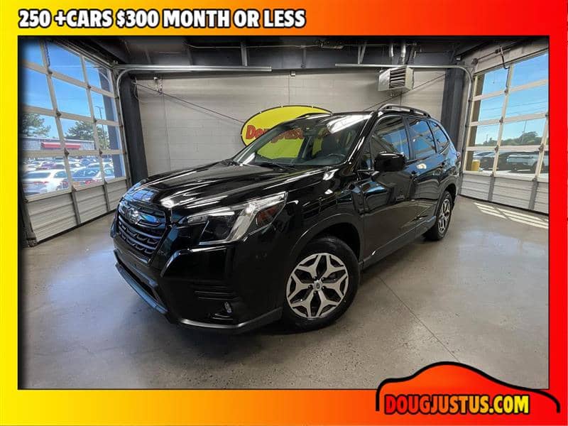 2024 Subaru Forester Premium, photo 1 of 11
