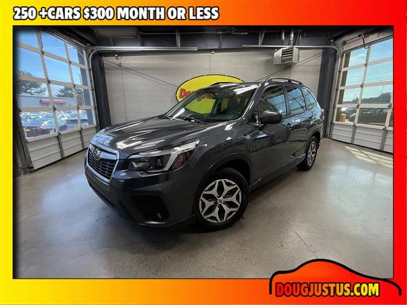 2021 Subaru Forester Premium, photo 1 of 11
