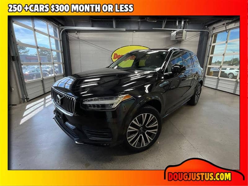 2020 Volvo XC90 Momentum, photo 1 of 11