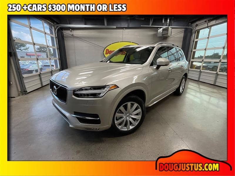 2016 Volvo XC90 T6 Momentum